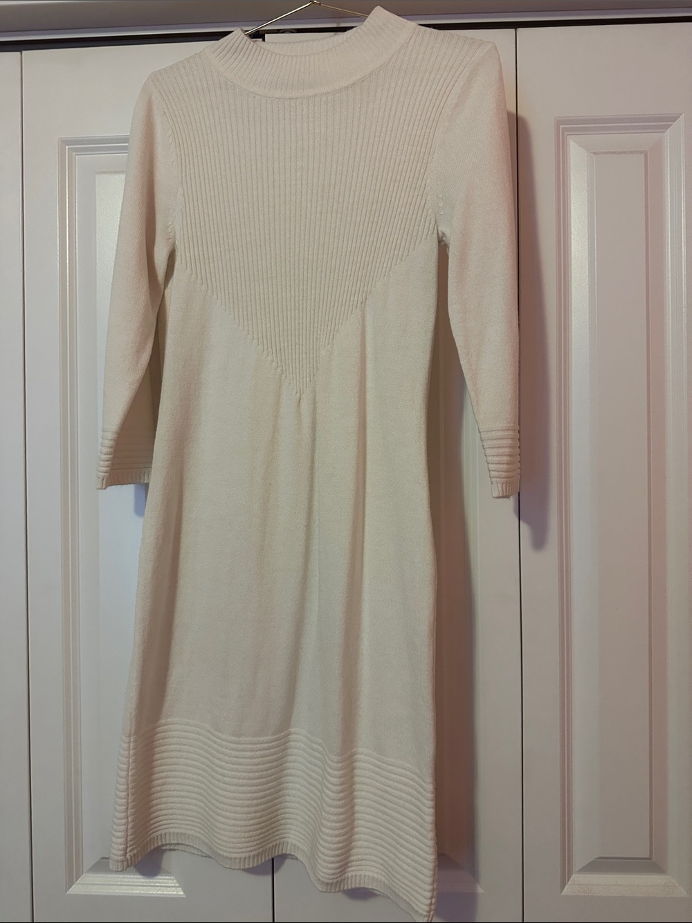 New York & Company Cream Ribbed Sweater Top